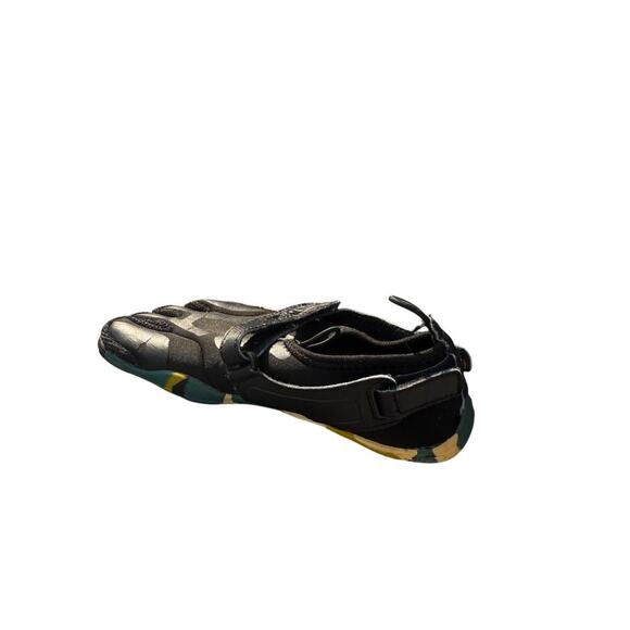 Kids Fila Skeletoes Black Barefoot Slip On Water Shoes Size 3 - Picture 5 of 9